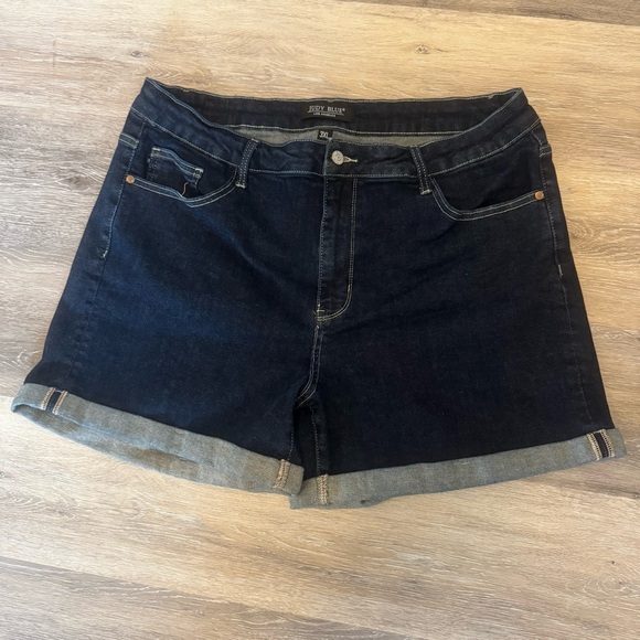 Judy Blue Stone Wash Open Seam Cuff Shorts Dark Blue 3XL High Waist - Picture 1 of 6